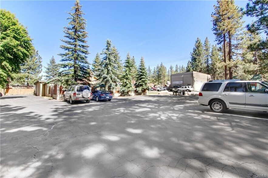 More Photos Of 337 W Big Bear Blvd, Big Bear City Restaurant For Sale