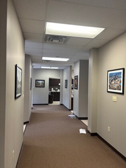 More Photos Of 250 Mt Lebanon Blvd, Pittsburgh Medical For Lease