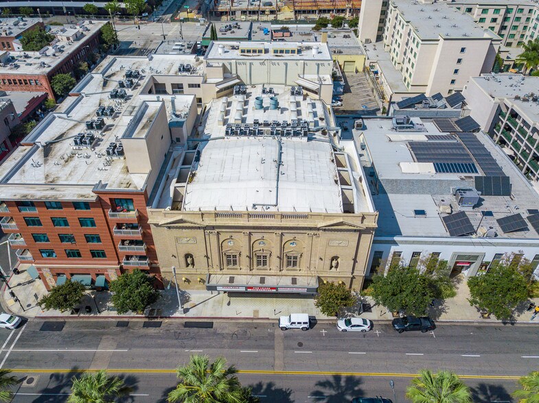 More Photos Of 125-129 N Raymond Ave, Pasadena Loft Creative Space For Lease