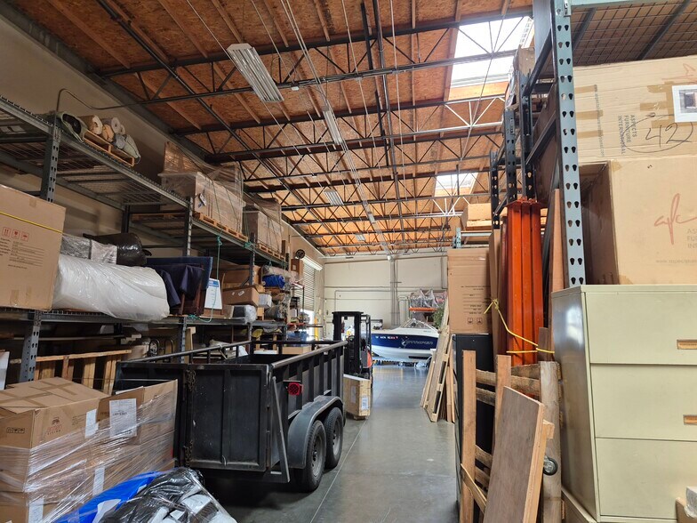 More Photos Of 15370 Fairfield Ranch Rd, Chino Hills Warehouse For Sale