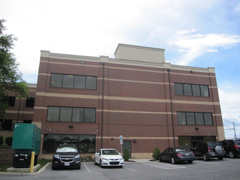 More Photos Of 11236 Robinwood Dr, Hagerstown Medical For Sale