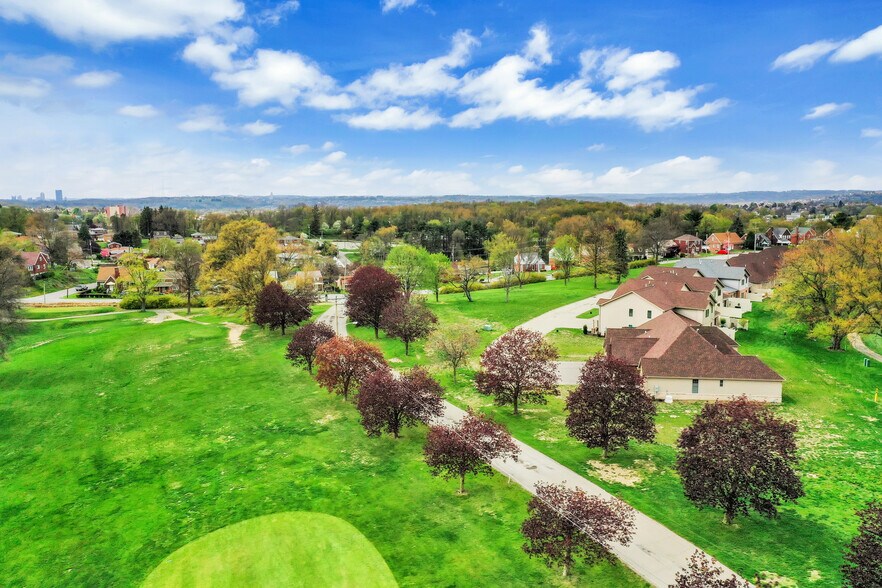 More Photos Of 825 Commonwealth Ave, West Mifflin Land For Sale