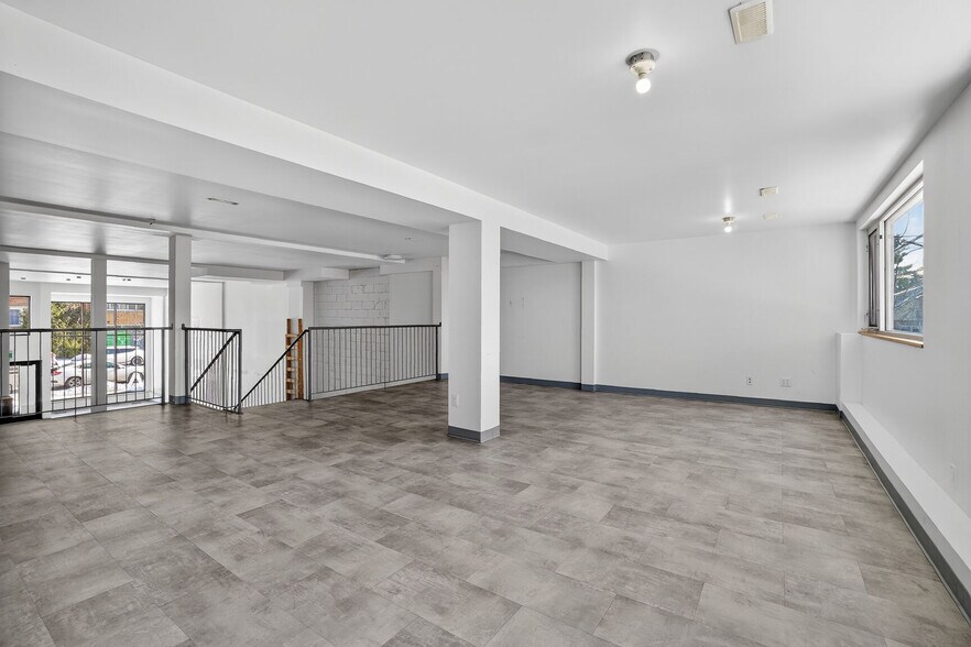 More Photos Of 1577-1579 Rue Fleury E, Montréal Storefront Retail Residential For Lease