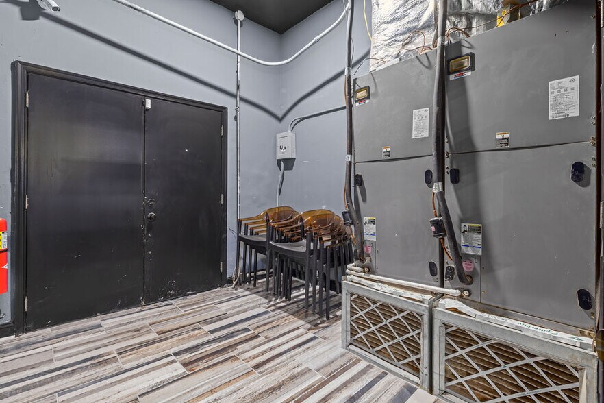 More Photos Of 3014 Memorial Ave, Lynchburg Restaurant For Sale