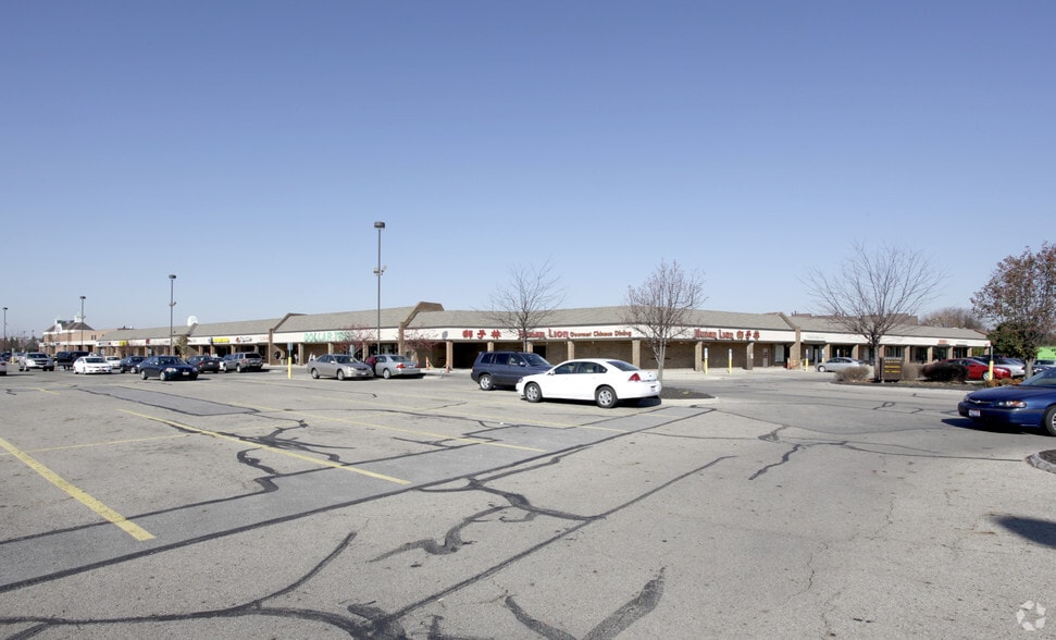 More Photos Of 2002-2070 Crown Plaza Dr, Columbus General Retail For Lease