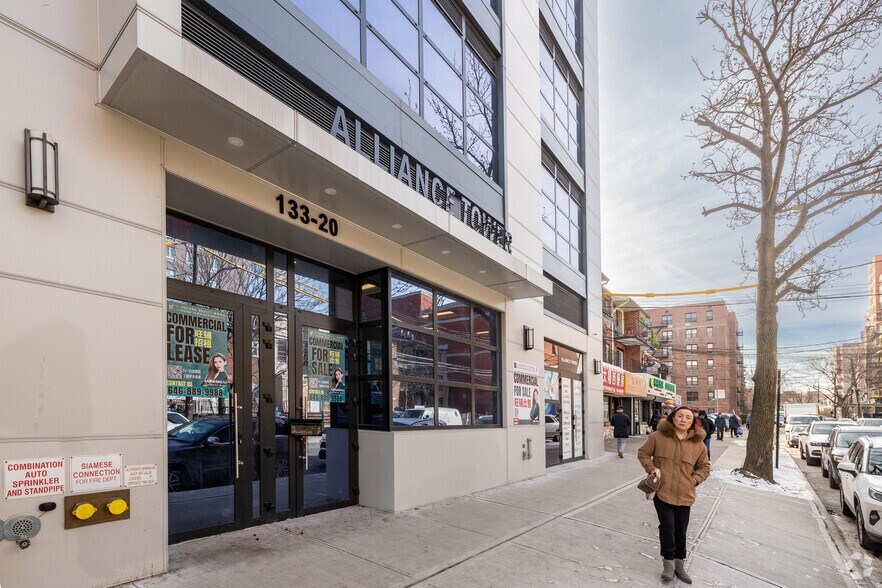 More Photos Of 13320 41st Rd, Flushing Office For Sale