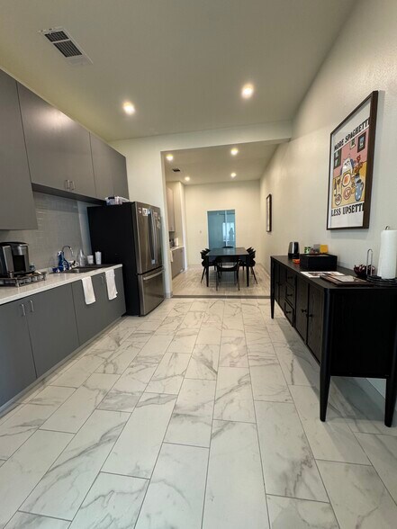 More Photos Of 10103 Louetta Rd, Houston Medical For Sale