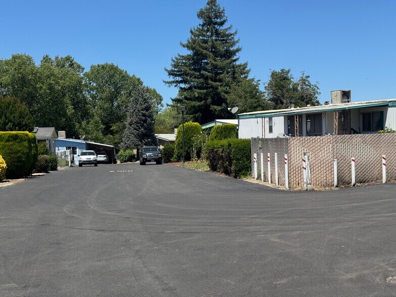 More Photos Of 5495 5th St, Kelseyville Manufactured Housing Mobile Home Park For Sale