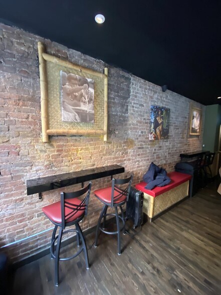 More Photos Of 45 E 1st St, New York Apartments For Lease