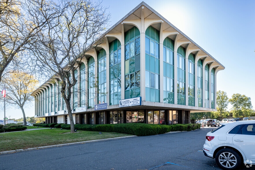 More Photos Of 6080 Jericho Tpke, Commack Office For Lease