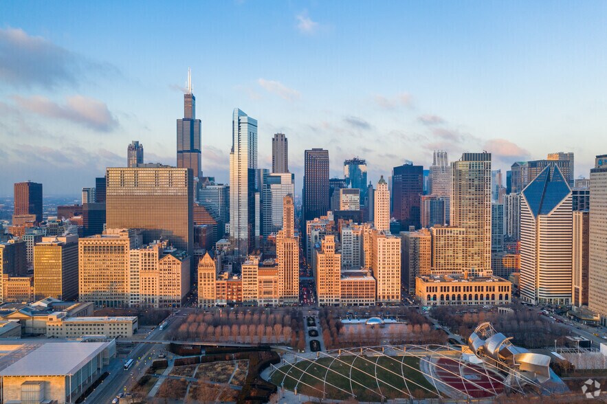 More Photos Of 30 N Michigan Ave, Chicago Office For Lease