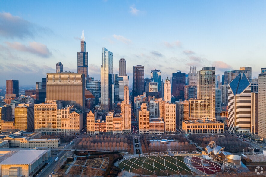 More Photos Of 30 N Michigan Ave, Chicago Office For Lease