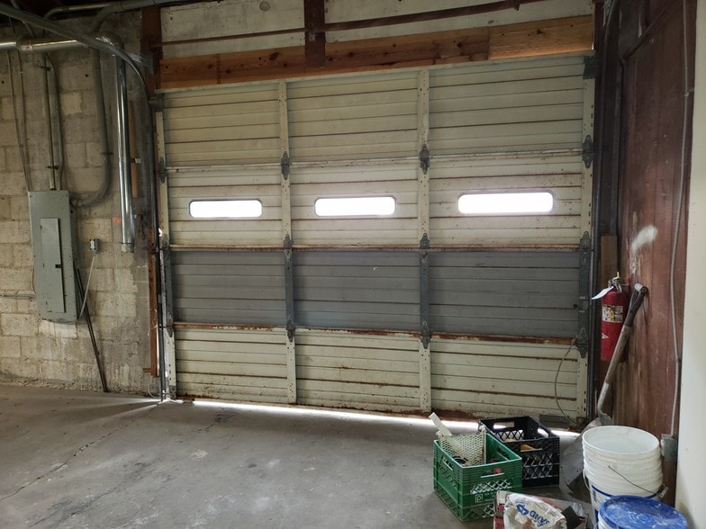 More Photos Of 1110 2nd Ave S, Lake Worth Warehouse For Lease