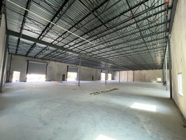 More Photos Of 176 Enterprise Pkwy, Boerne Unknown For Lease