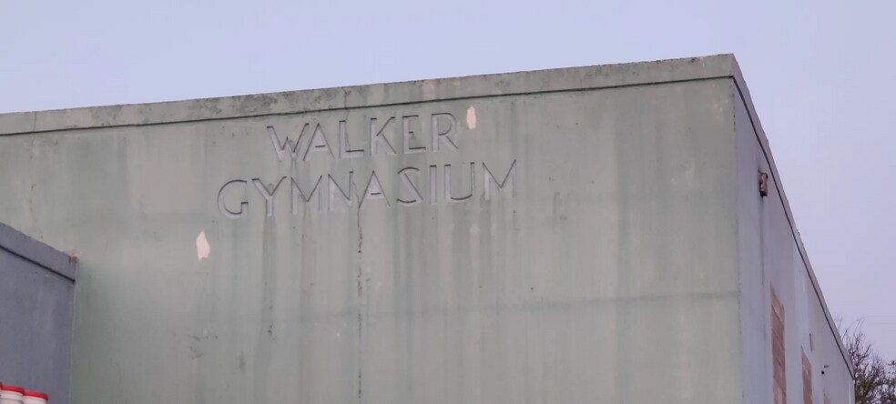 More Photos Of 110 S Driftwood Ave, Marietta Warehouse For Lease