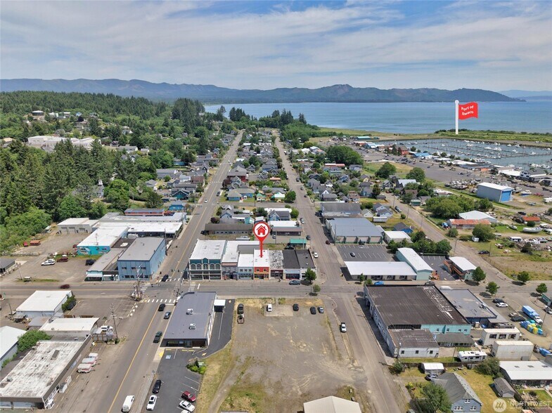 More Photos Of 112 1st Ave S, Ilwaco Storefront For Sale