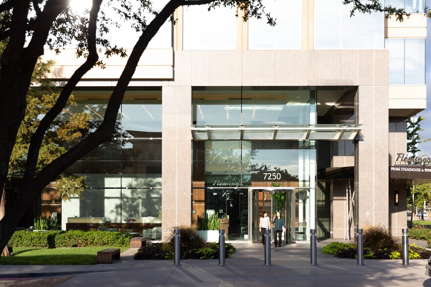 More Photos Of 7250 N Dallas Pky, Plano Coworking Space