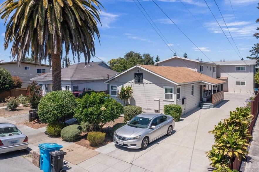 Primary Photo Of 227 Madrone St, Redwood City Apartments For Sale