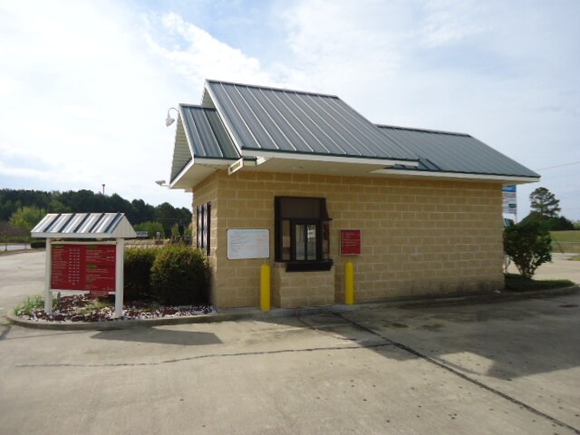 More Photos Of 414 Interchange Dr, Fulton Carwash For Sale