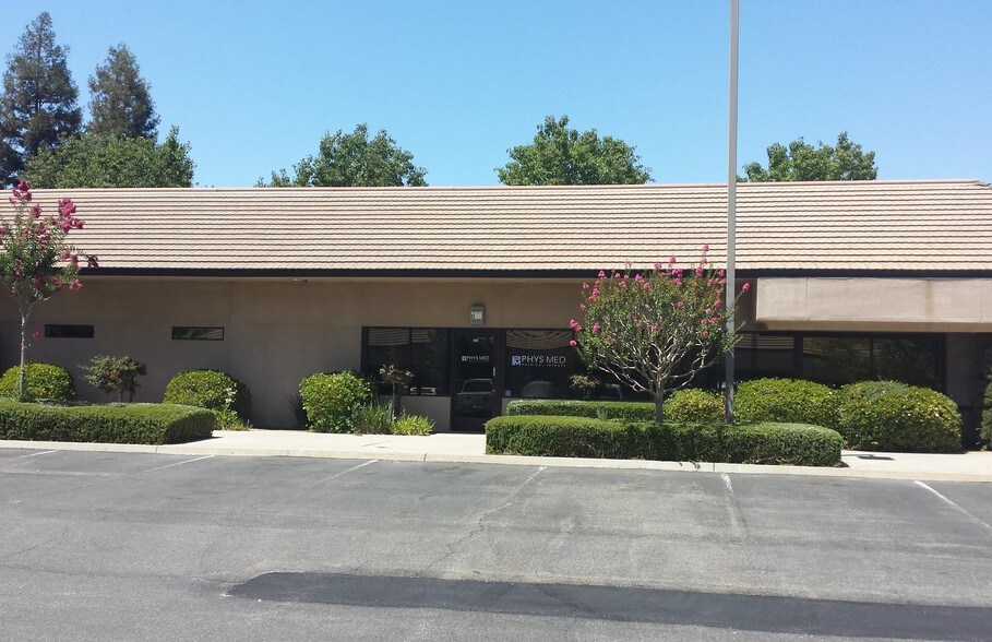 More Photos Of 7339 N 1st St, Fresno Office For Lease