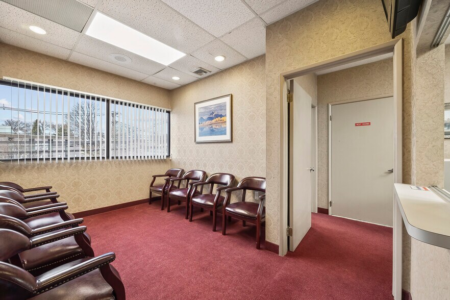 More Photos Of 1001 Clifton Ave, Clifton Medical For Sale