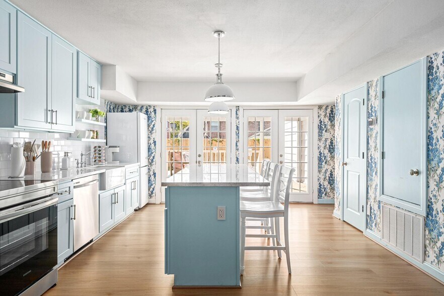 More Photos Of , Houston Multifamily For Sale