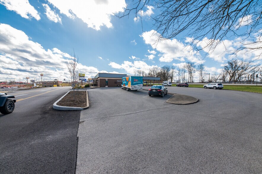 More Photos Of 2669 White Hall Blvd, Fairmont Bank For Sale