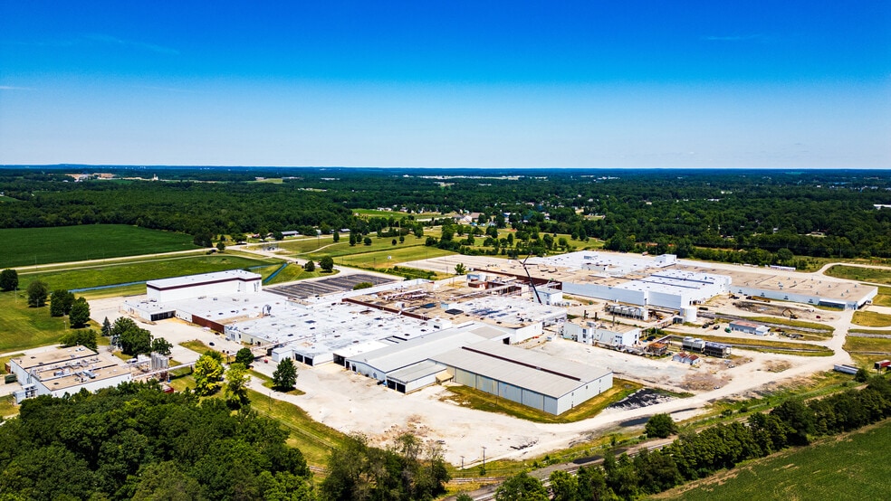 More Photos Of 2801 W Old Road 30, Warsaw Manufacturing For Lease