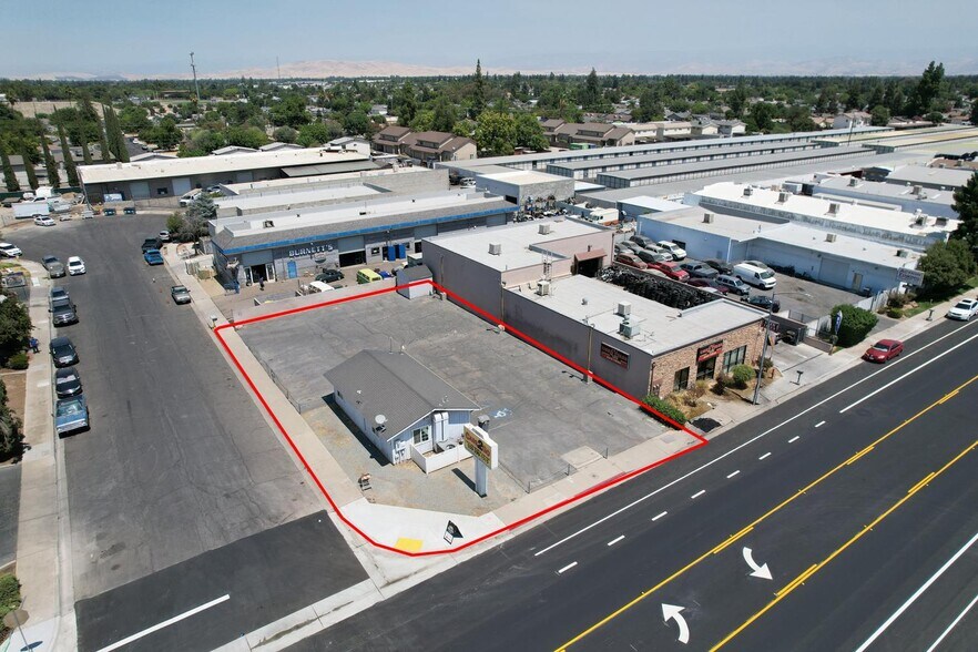More Photos Of 1103 Barstow Ave, Clovis Auto Dealership For Lease