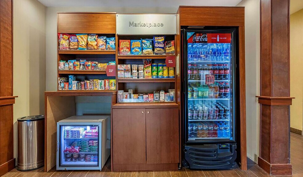 More Photos Of 350 Dodge Rd NE, Comstock Park Hotel For Sale