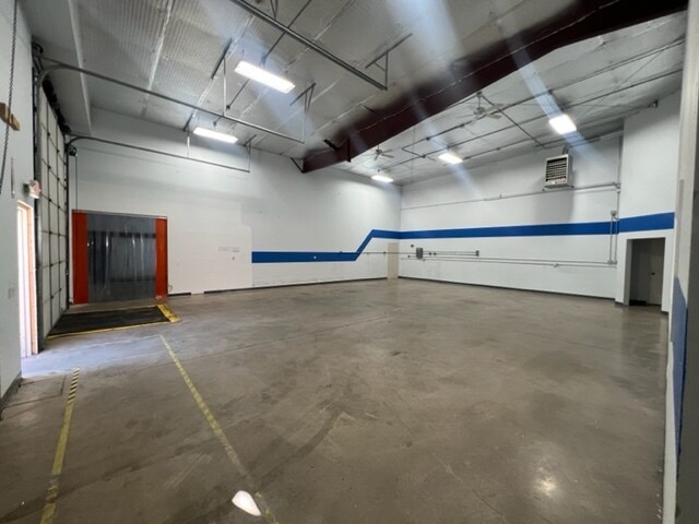 More Photos Of 7424 Victor Mendon Rd, Victor Flex For Lease