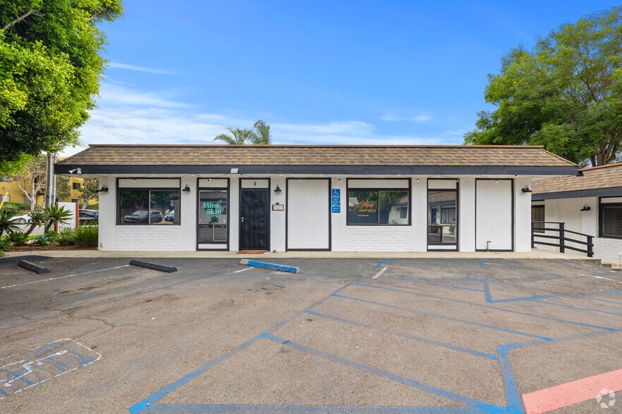 More Photos Of 3039 Jefferson St, Carlsbad Office For Sale