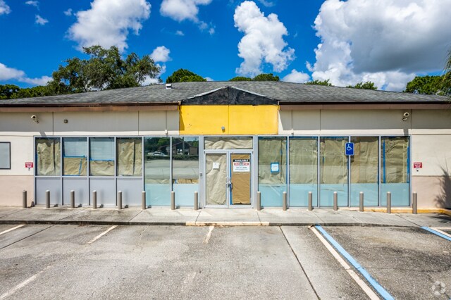 More Photos Of 14993 N Cleveland Ave, North Fort Myers Convenience Store For Sale