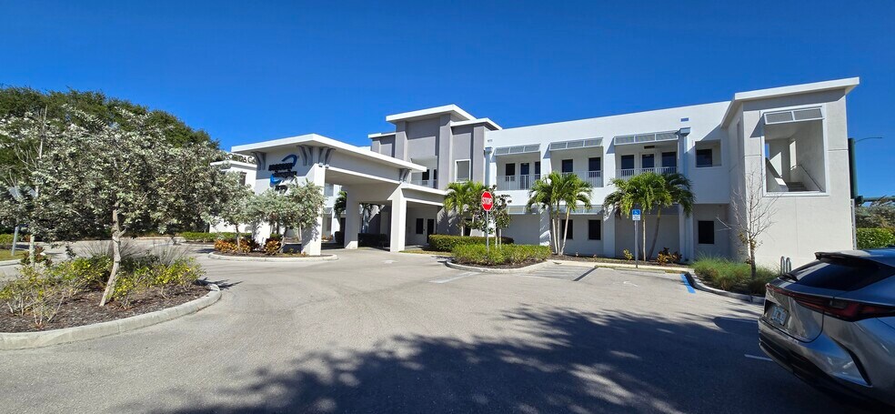 More Photos Of 8340 Sierra Meadows Blvd, Naples Healthcare For Lease