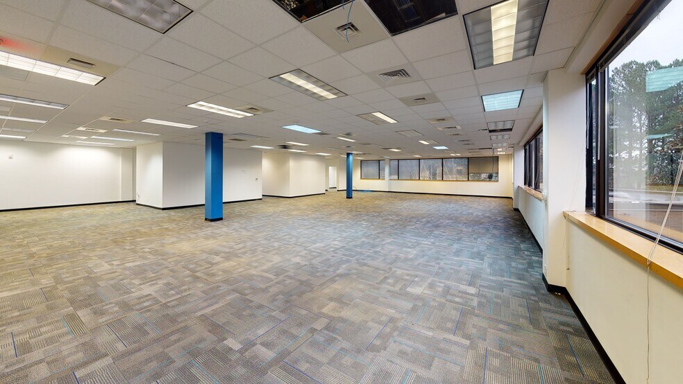 More Photos Of 7001 Pinecrest Rd, Raleigh Office For Lease