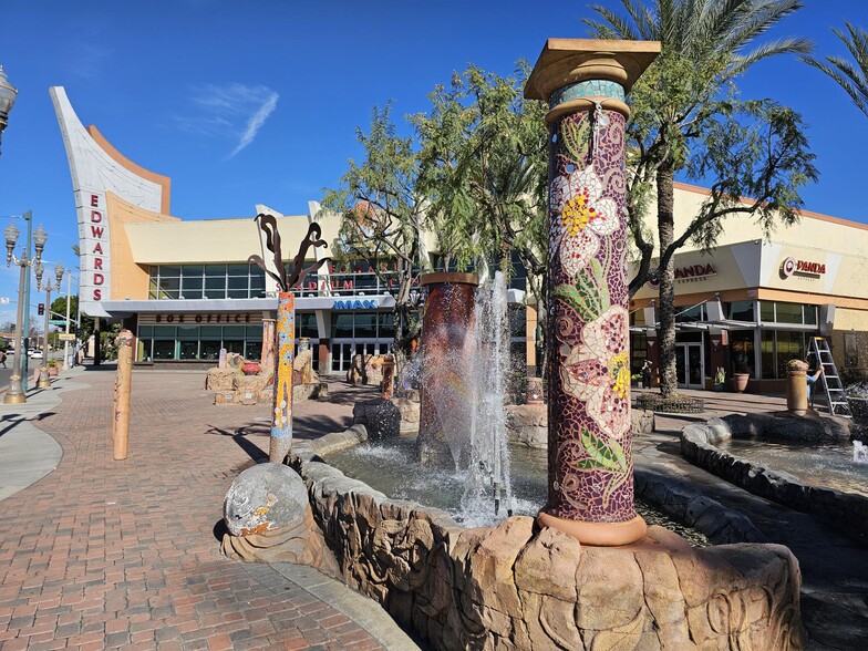 More Photos Of 15 E Main St, Alhambra Restaurant For Lease