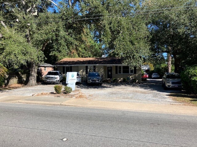 More Photos Of 1422 Ashley River Rd, Charleston Office Residential For Sale
