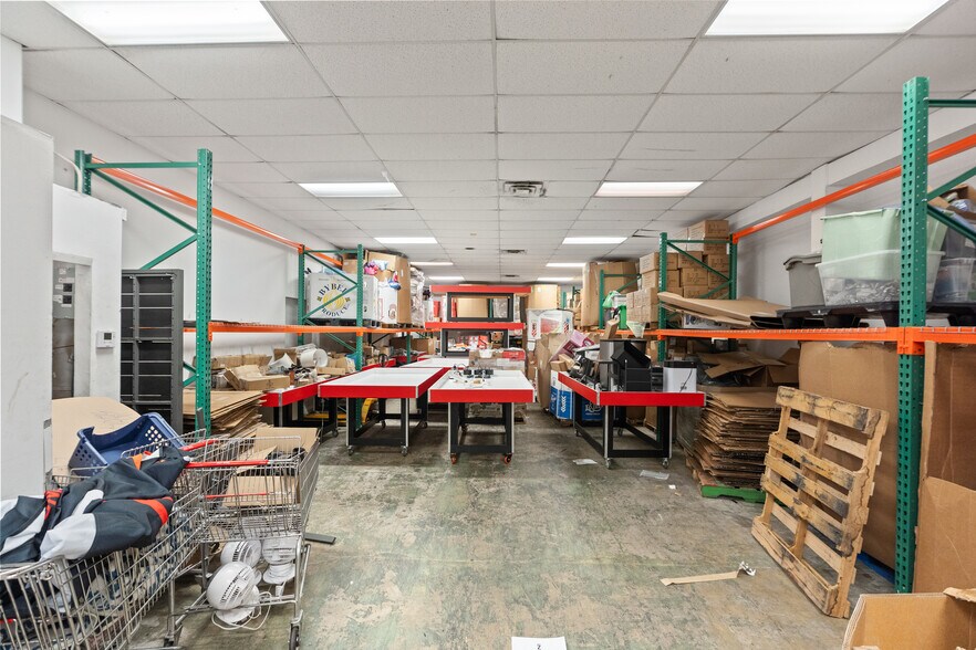 More Photos Of 7707 W Commercial Blvd, Tamarac Freestanding For Lease