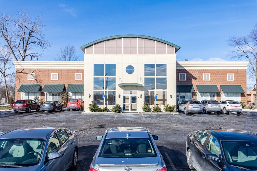 More Photos Of 32875 Solon Rd, Solon Medical For Lease