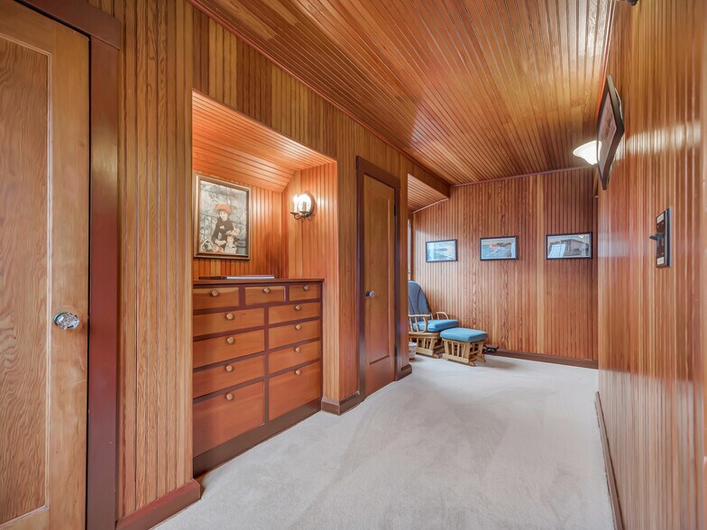 More Photos Of 1021 Promenade, Seaside Specialty For Sale