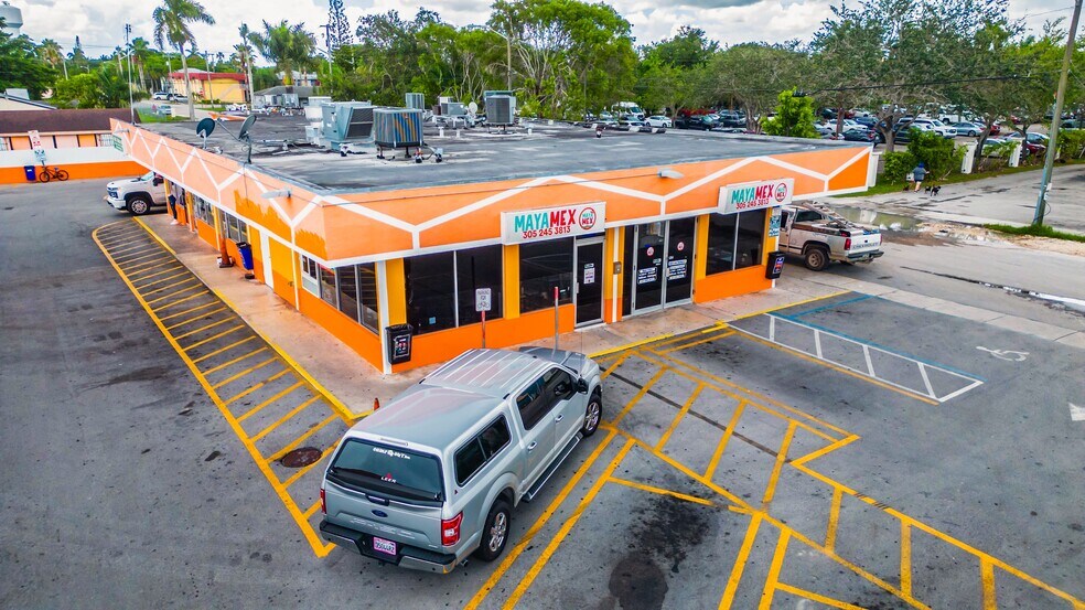 More Photos Of 854 N Krome Ave, Homestead Drugstore For Sale
