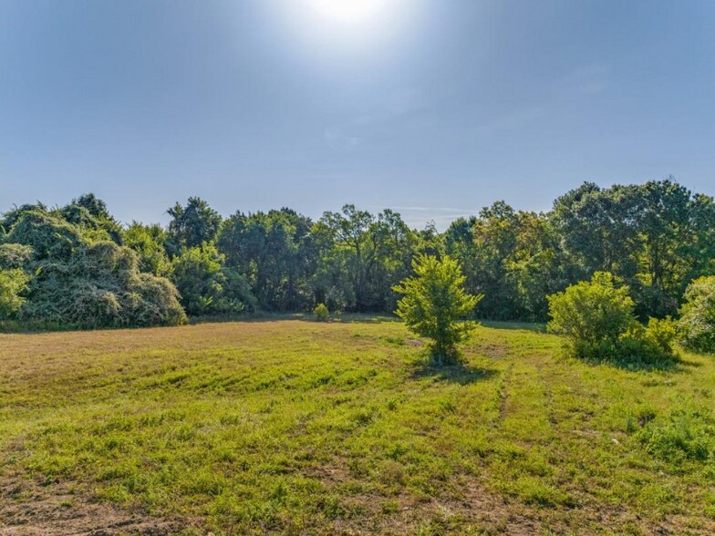 More Photos Of 3737 E Highway 199, Springtown Land For Sale