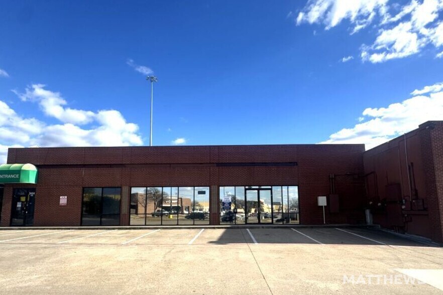 Primary Photo Of 3434 Towne Crossing Blvd, Mesquite Storefront For Lease