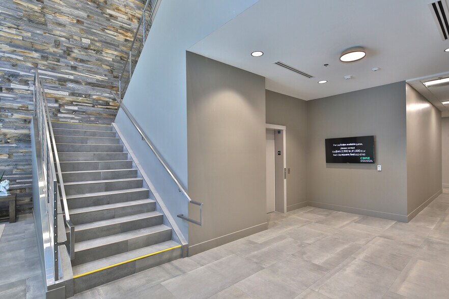 More Photos Of 25425 Orchard Village Rd, Santa Clarita Medical For Sale