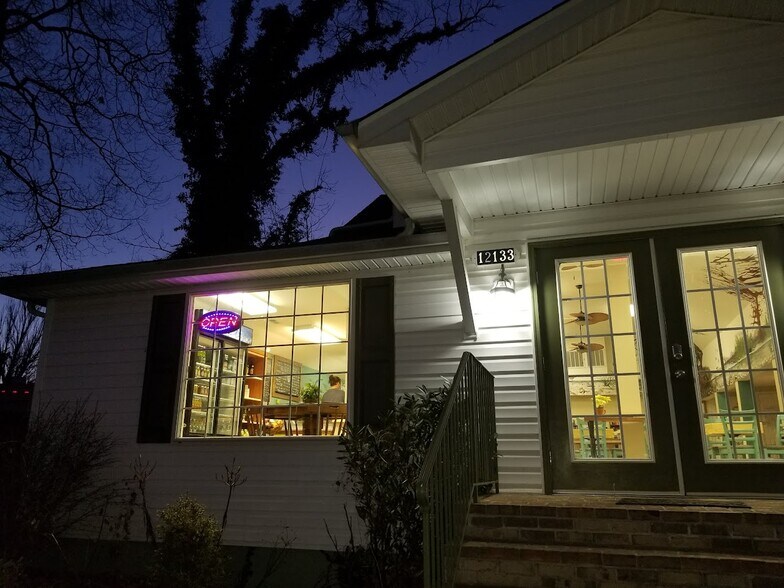 More Photos Of 12133 Neale Sound Dr, Cobb Island Restaurant For Sale