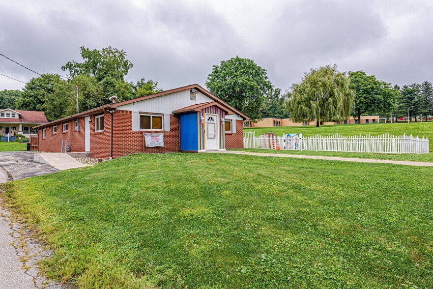 More Photos Of 2420 Greenock Buena Vista Rd, Mckeesport Daycare Center For Sale