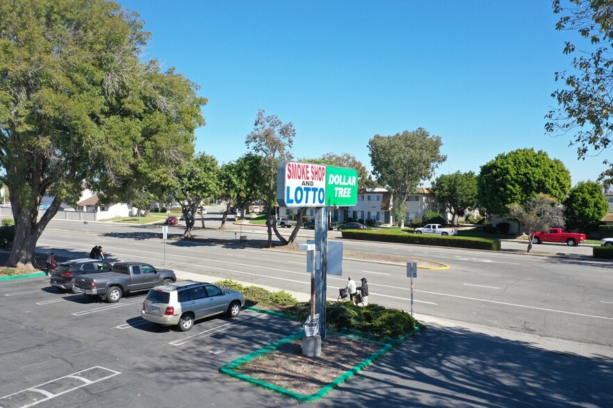 More Photos Of 4833-4917 S Rose Ave, Oxnard Supermarket For Sale