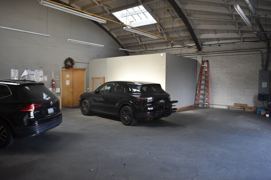 More Photos Of 5508 Santa Fe Ave, Los Angeles Light Manufacturing For Sale