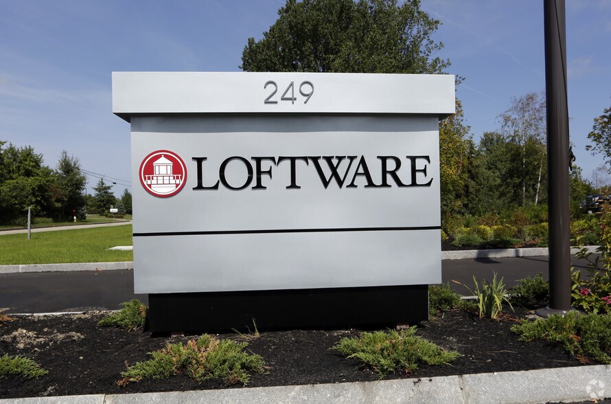 More Photos Of 249 Corporate Dr, Portsmouth Office For Lease