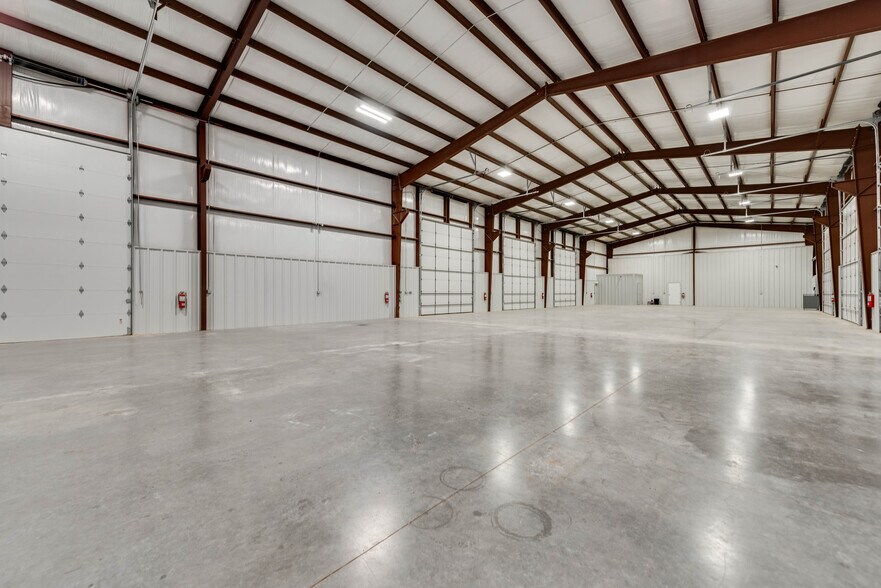 More Photos Of 3017 W County Road 115, Midland Warehouse For Lease